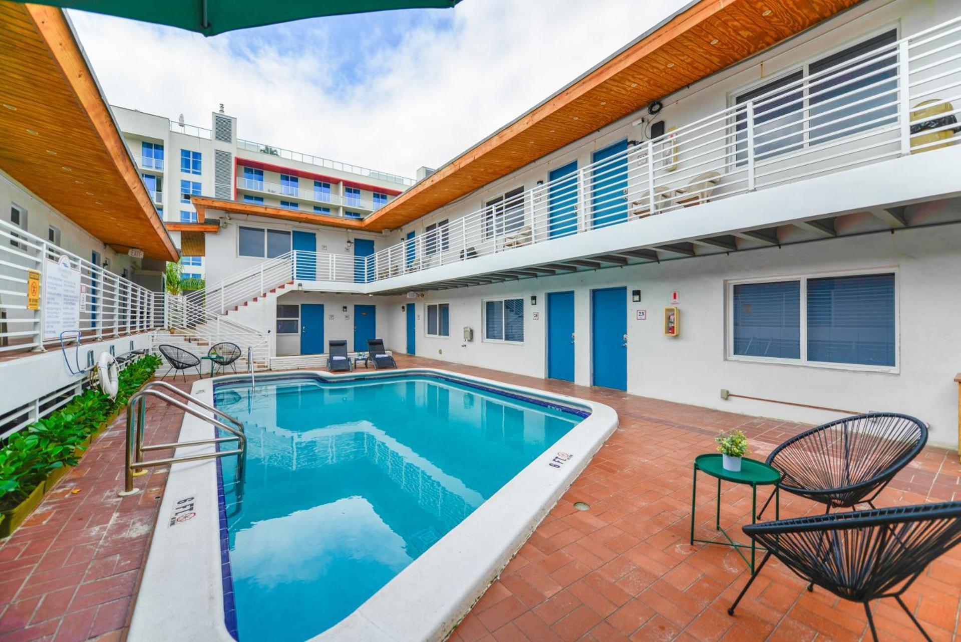 Serene Studio By The Beach With Pool - M34 Hollywood Bagian luar foto